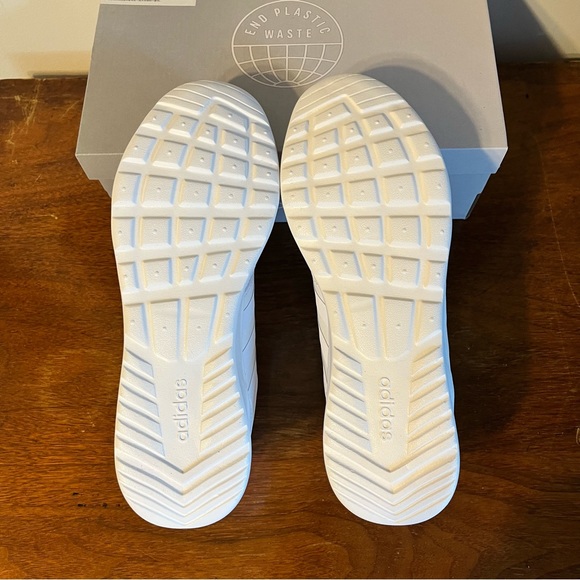 ADIDAS Women’s QT Racer White/Pink - Picture 7 of 10